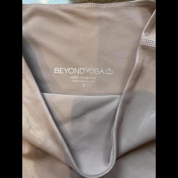 Beyond Yoga Pants - Pearlescent light pink beyond yoga leggings